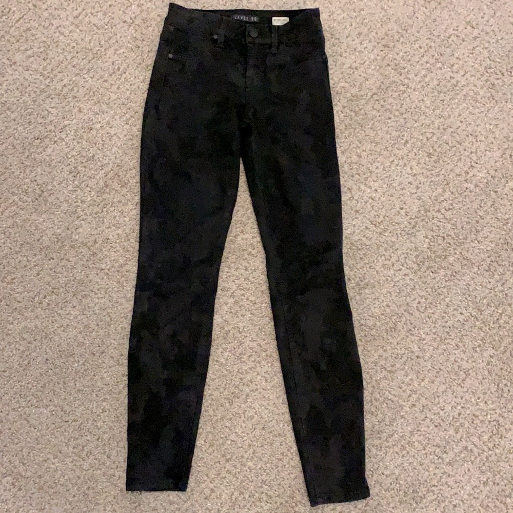 LEVEL 99 Janice subtle black camo print